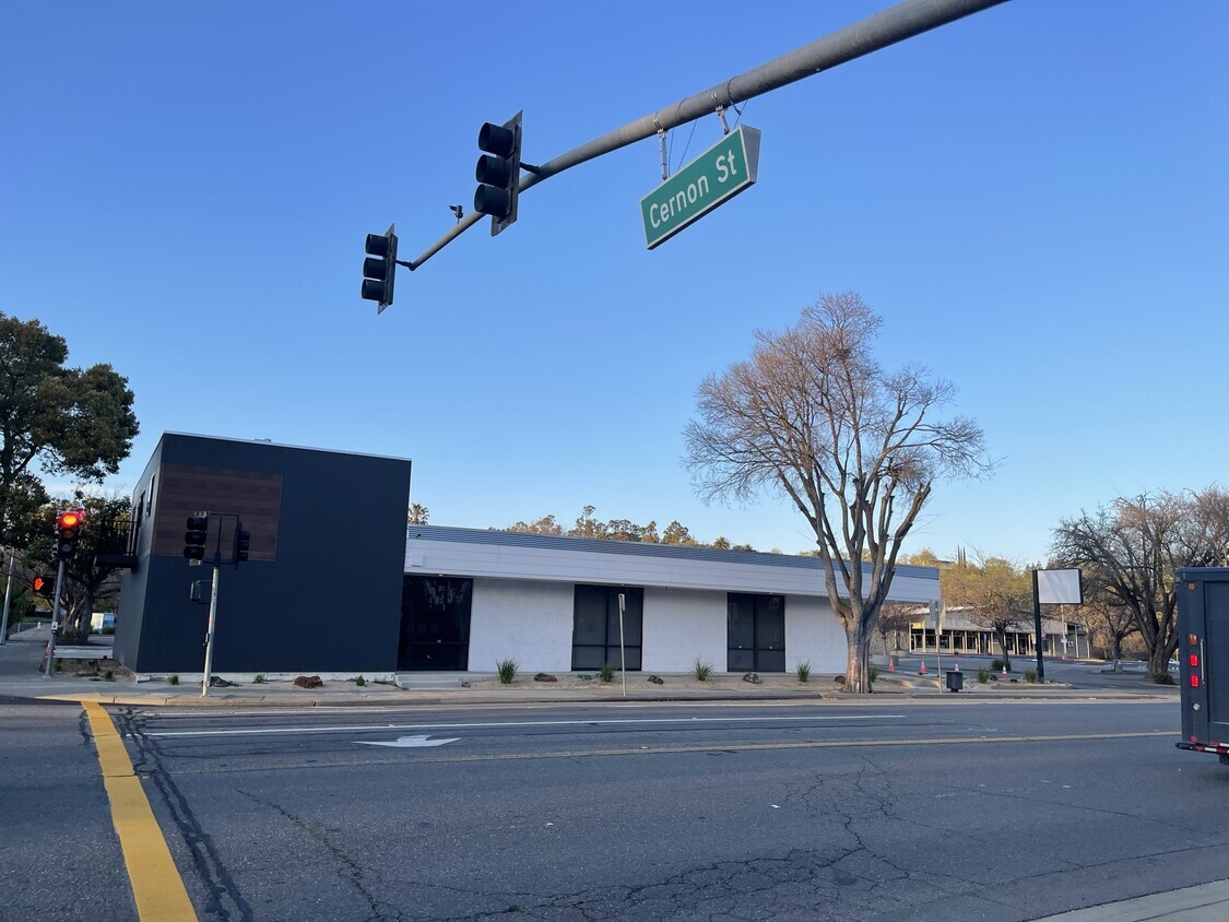 201 E Monte Vista Ave, Vacaville, CA for lease Building Photo- Image 1 of 22