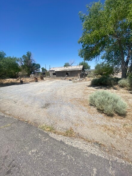 710 3rd St, Gabbs, NV à vendre - Photo du bâtiment - Image 2 de 10