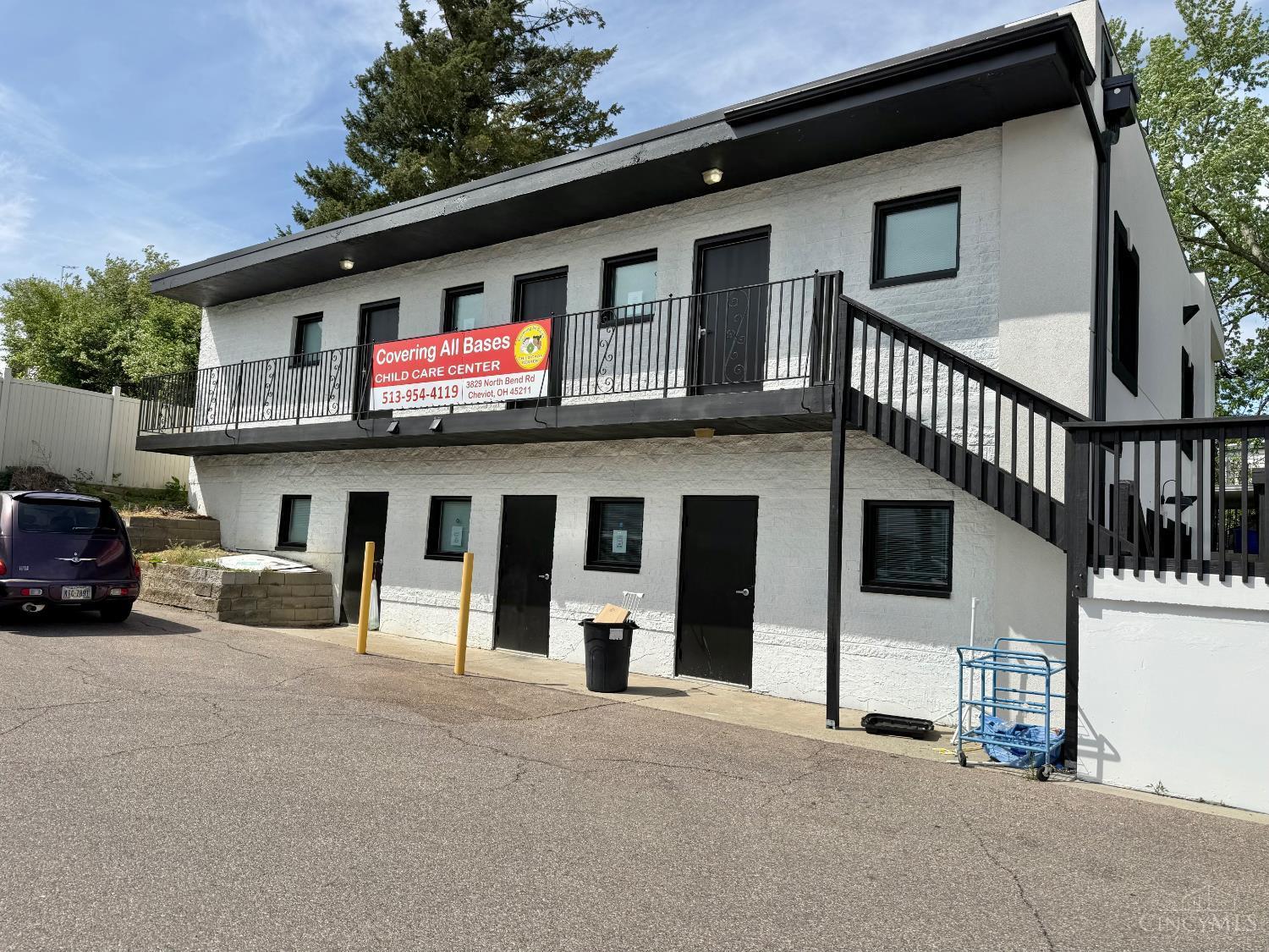 3829 North Bend Rd, Cincinnati, OH à vendre Photo principale- Image 1 de 25
