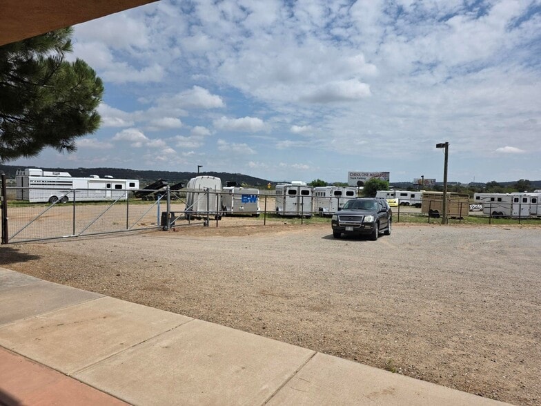 1435 NM 333, Edgewood, NM à vendre - Photo du bâtiment - Image 2 de 19