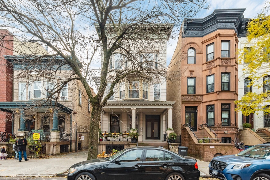 324 Park Pl, Brooklyn, NY à vendre - Photo du bâtiment - Image 3 de 61