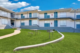 More details for 3706 W 8th St, Dallas, TX - Multifamily for Sale
