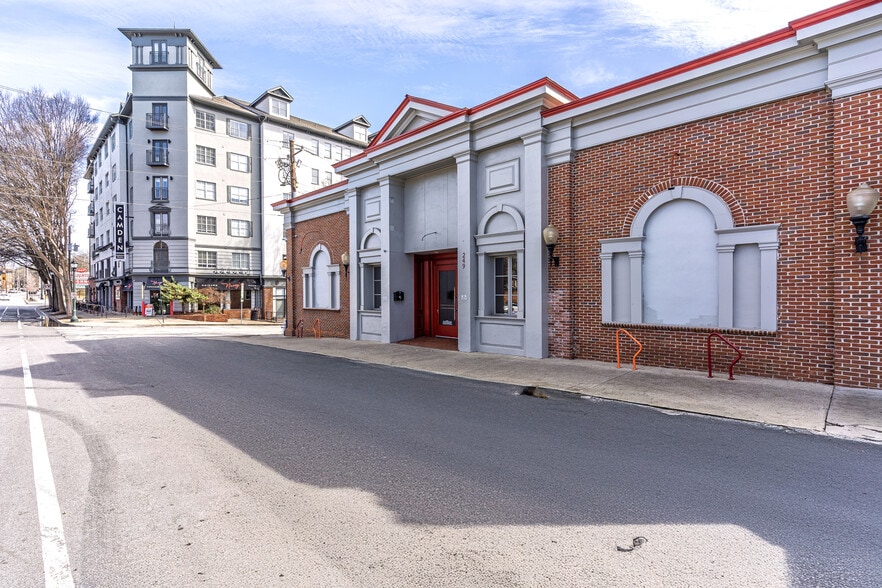 249 Ponce De Leon Ave NE, Atlanta, GA for lease - Building Photo - Image 2 of 10