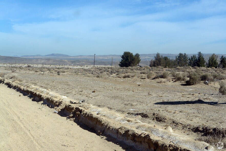 Lenwood Rd, Barstow, CA à vendre - Photo principale - Image 1 de 1