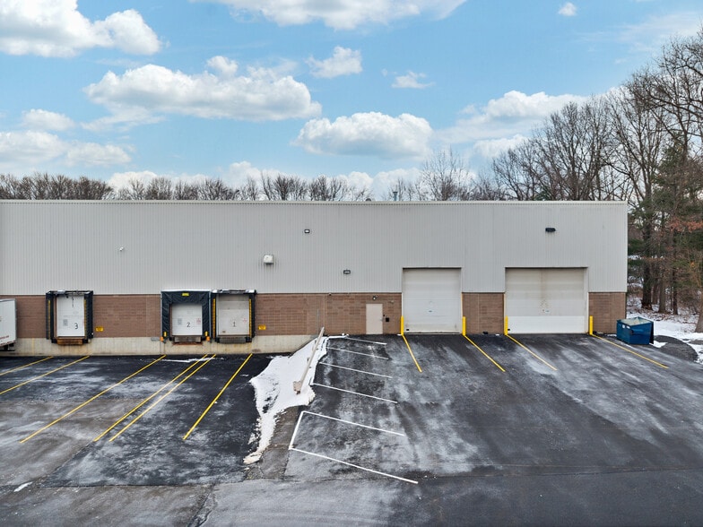 30B Post Rd, Colonie, NY for lease - Building Photo - Image 3 of 46