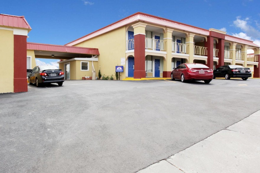 2016 W Eagle Rd, Weatherford, OK à vendre - Photo principale - Image 1 de 7