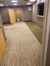 15959 Hall Rd, Macomb Township, MI à louer Photo intérieure- Image 1 de 5