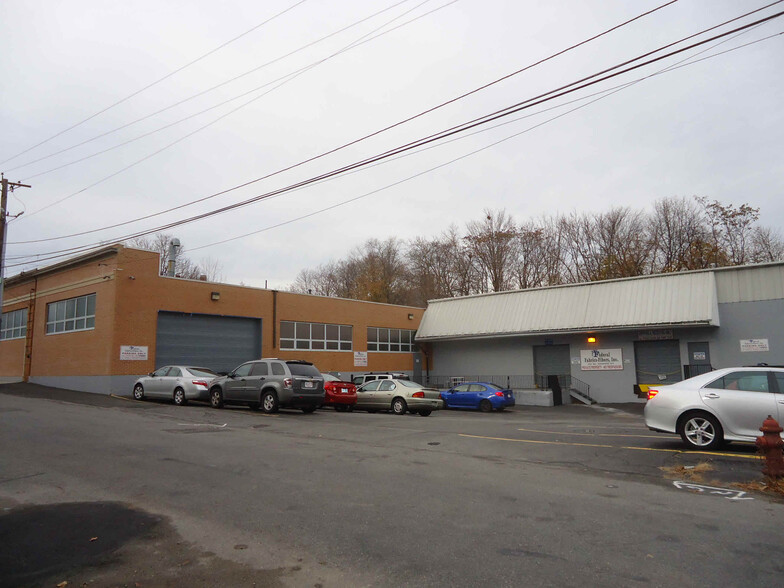 45 W Adams St, Lowell, MA for lease - Building Photo - Image 2 of 10