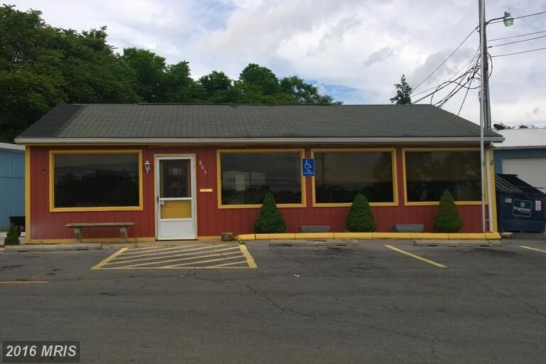 865 Lincoln Way W, Chambersburg, PA à vendre - Photo principale - Image 1 de 29