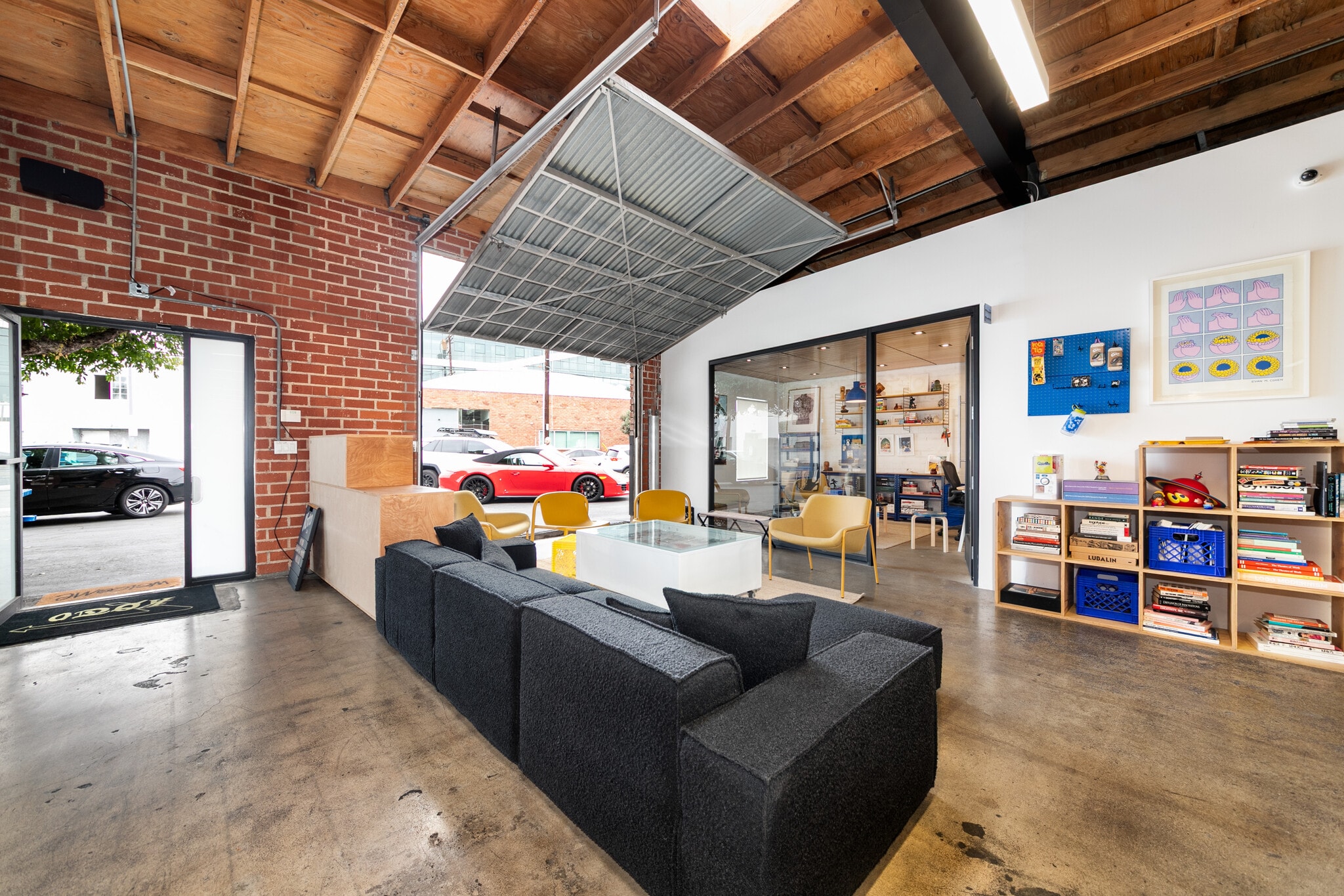 8924 Lindblade St, Culver City, CA for lease Building Photo- Image 1 of 9