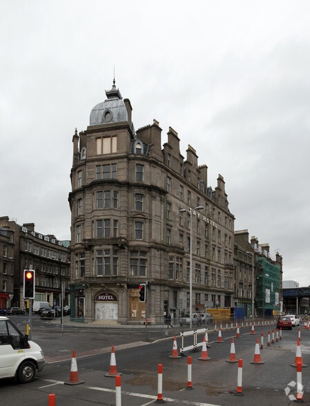 44 Whitehall Cres, Dundee for sale - Building Photo - Image 2 of 6