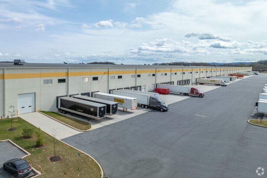 801 Centerville Rd, Newville, PA for lease - Building Photo - Image 2 of 5