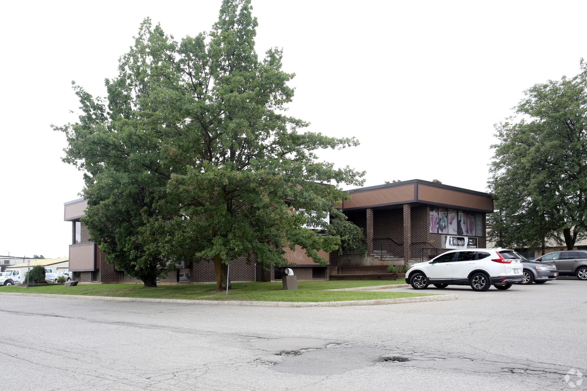 2445 Eagle St N, Cambridge, ON for lease Primary Photo- Image 1 of 4