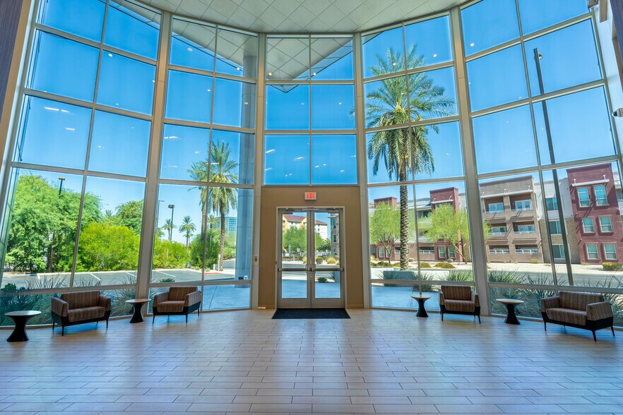 827 W Grove Ave, Mesa, AZ à vendre - Photo du bâtiment - Image 2 de 11