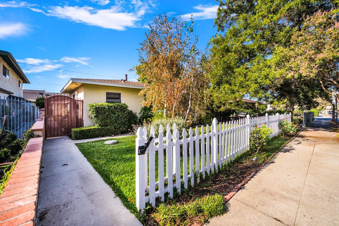 244 W Walnut Ave, Monrovia, CA for sale Primary Photo- Image 1 of 1