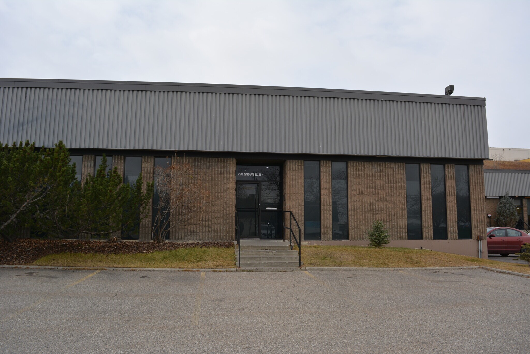 5855 9th St SE, Calgary, AB for sale Building Photo- Image 1 of 1