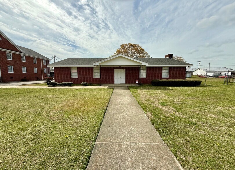 914 Person St, Fayetteville, NC à vendre - Photo du bâtiment - Image 3 de 14