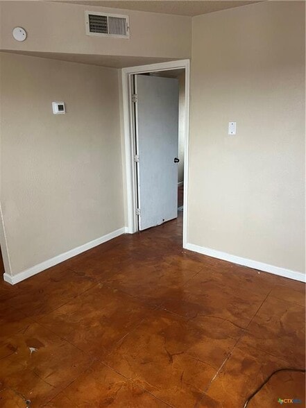 913 15th st, Copperas Cove, TX à vendre - Photo du bâtiment - Image 3 de 6
