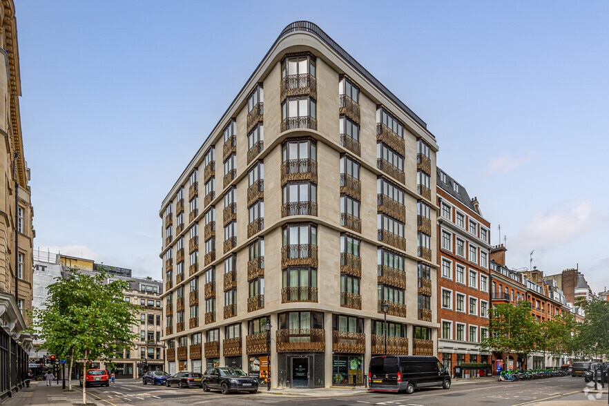 204 Great Portland St, London for lease - Building Photo - Image 1 of 4