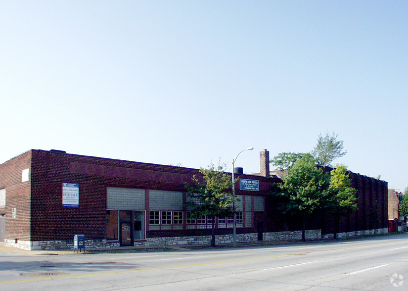 2200 Gravois Ave, Saint Louis, MO à vendre - Photo principale - Image 1 de 1