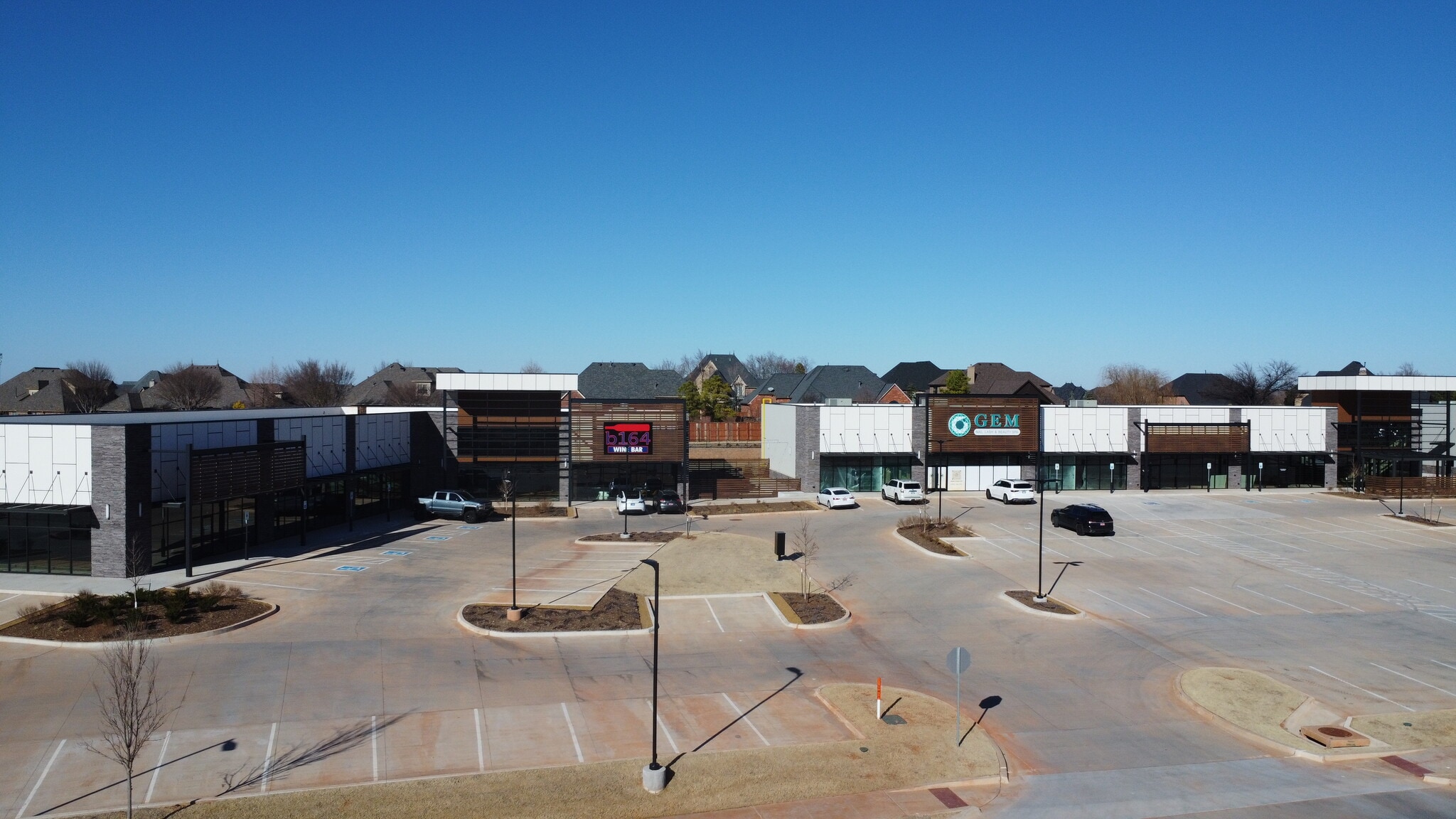 16533 N May Ave, Edmond, OK for lease Interior Photo- Image 1 of 4