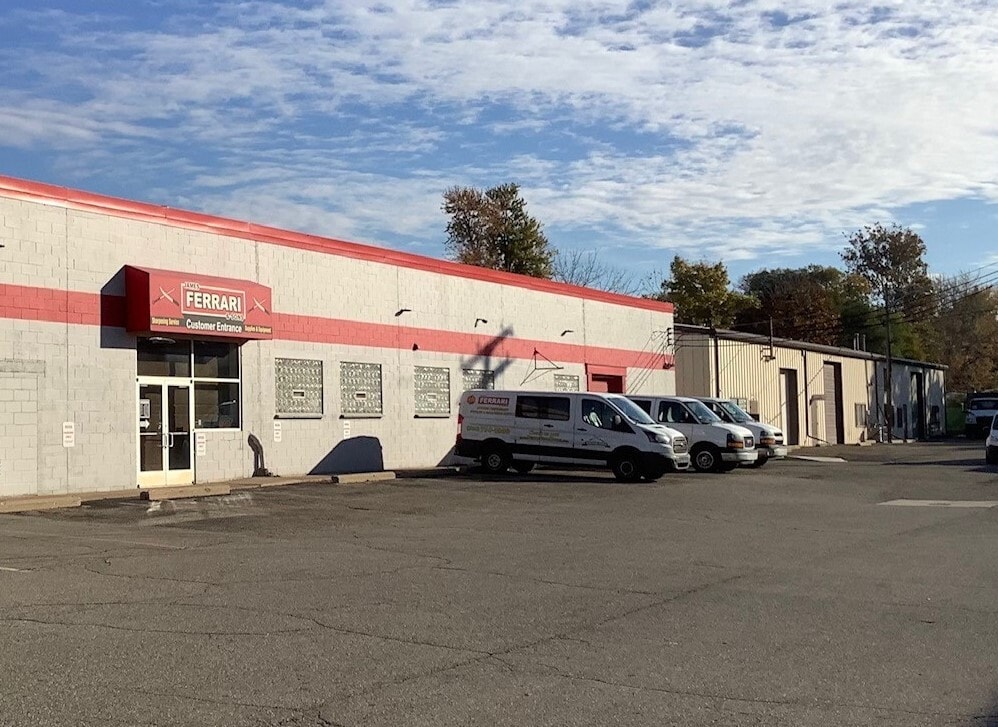148 N Groesbeck Hwy, Mount Clemens, MI for lease Building Photo- Image 1 of 3