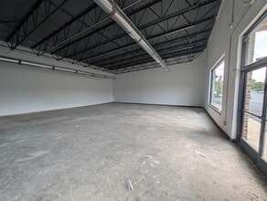 1631 13th Ave, Columbus, GA for lease Interior Photo- Image 2 of 4