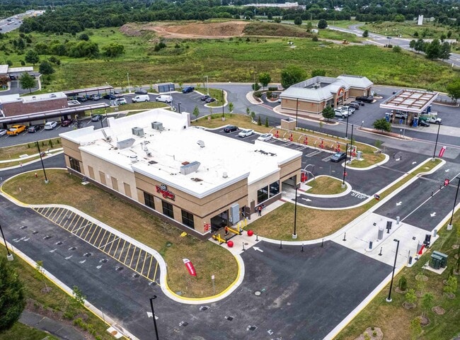 More details for 524 Trimble Plz SE, Leesburg, VA - Retail for Sale