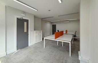 12-14A Bath St, Altrincham à louer Photo intérieure- Image 2 de 3