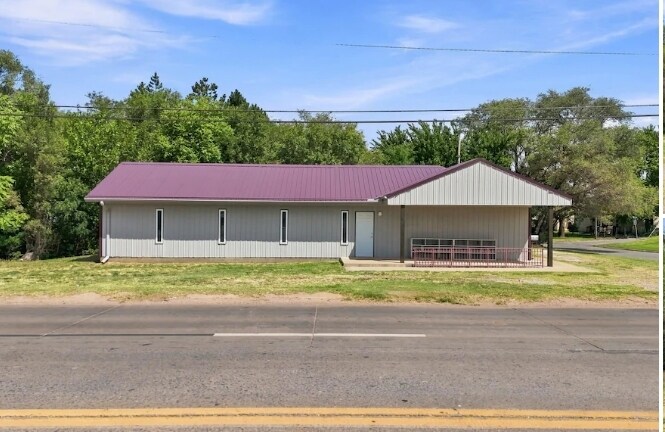 4 Oklahoma Blvd, Alva, OK à vendre - Photo du bâtiment - Image 2 de 6