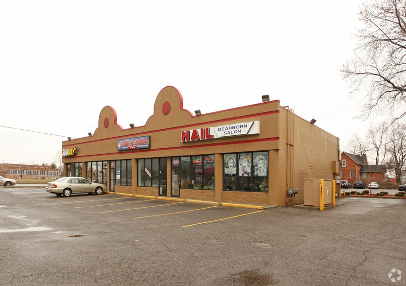 400-420 N Telegraph Rd, Dearborn, MI à louer - Photo du bâtiment - Image 3 de 3