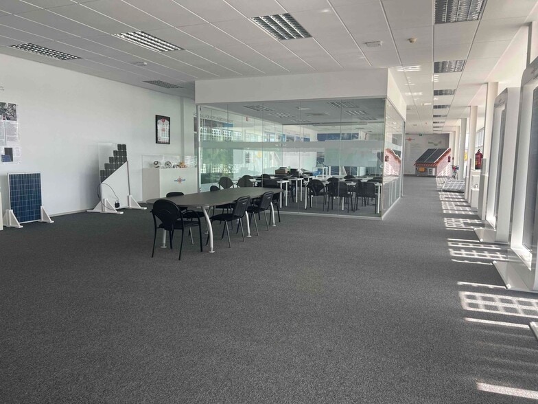 Industrial in San Agustín del Guadalix, Madrid for lease - Interior Photo - Image 1 of 12