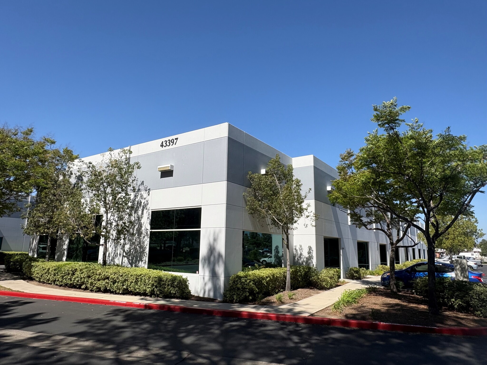 43379-43397 Business Park Dr, Temecula, CA for lease Primary Photo- Image 1 of 6