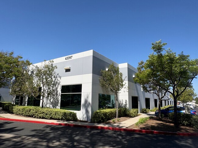 Plus de détails pour 43379-43397 Business Park Dr, Temecula, CA - Industriel à louer
