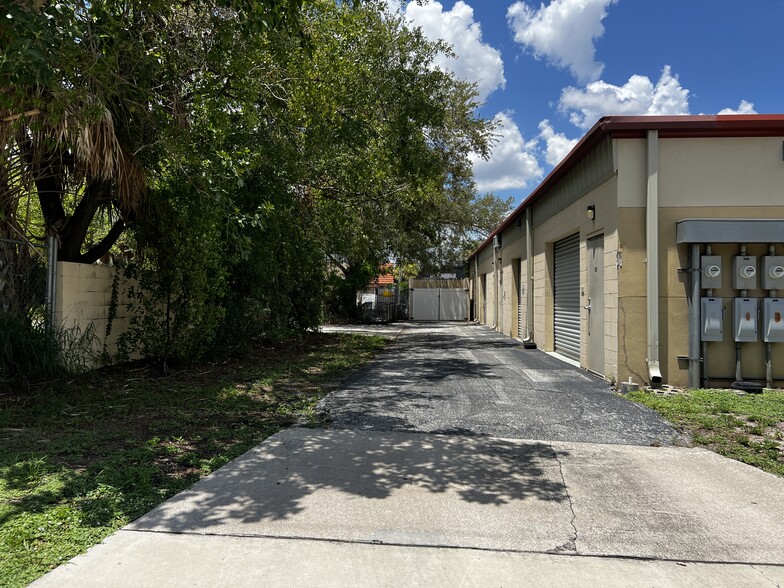 500 N Willow Ave, Tampa, FL for lease - Building Photo - Image 3 of 7