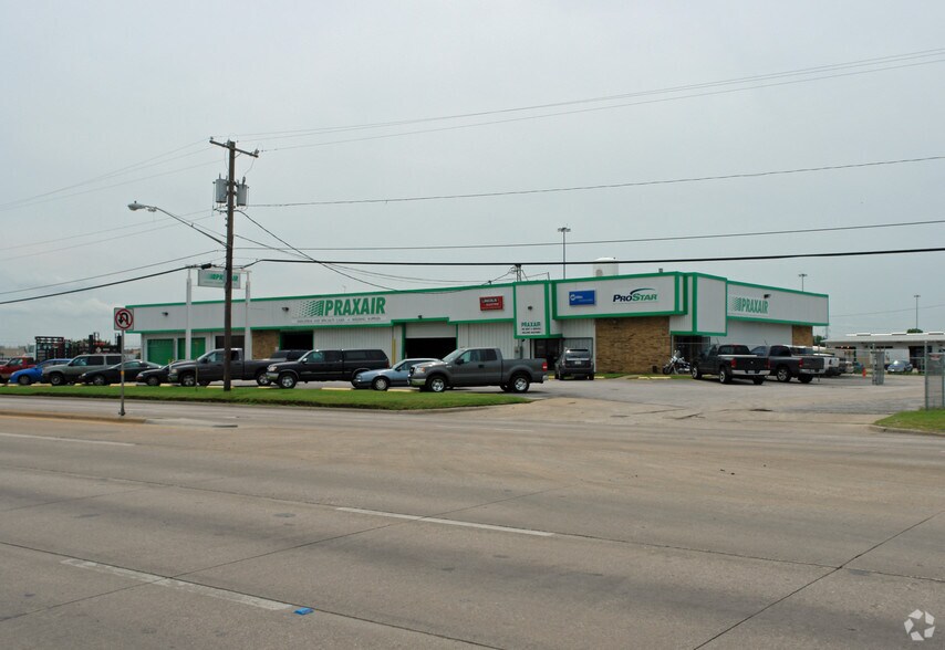 4344 Irving Blvd, Dallas, TX for sale - Building Photo - Image 3 of 6