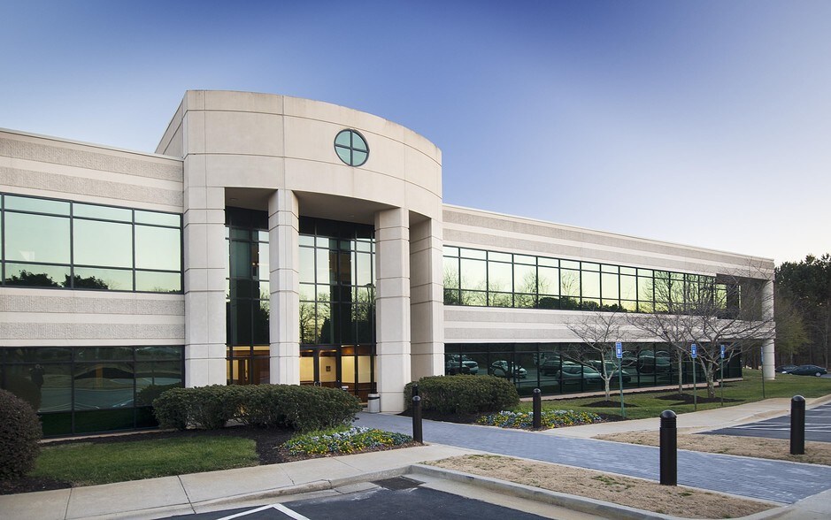 11555 Medlock Bridge Rd, Duluth, GA à louer - Photo du bâtiment - Image 2 de 7