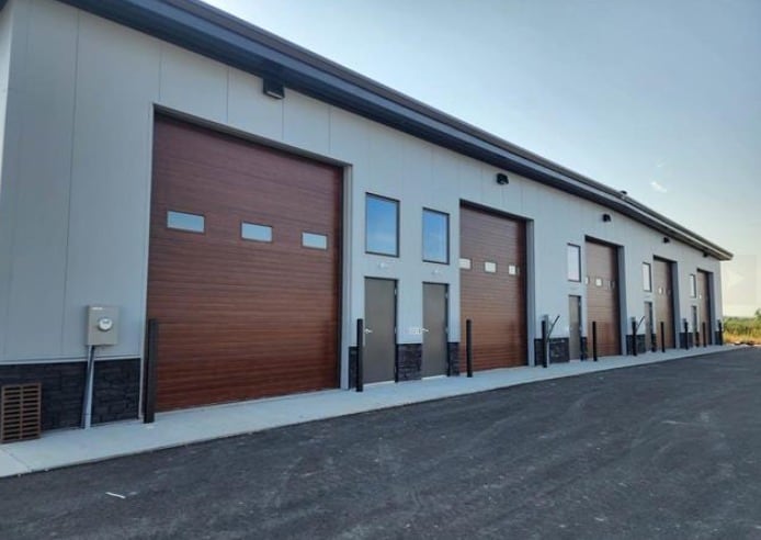 3021 Evergreen Trl, Mankato, MN for sale - Primary Photo - Image 1 of 9