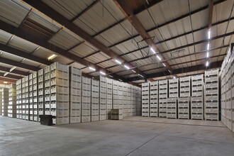 6001 Snow Rd, Bakersfield, CA for lease Interior Photo- Image 2 of 7