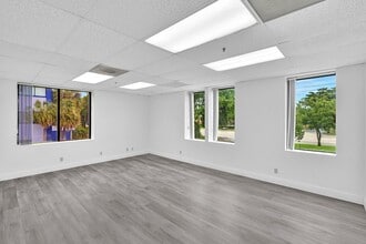 2900 W Cypress Creek Rd, Fort Lauderdale, FL for sale Interior Photo- Image 2 of 8