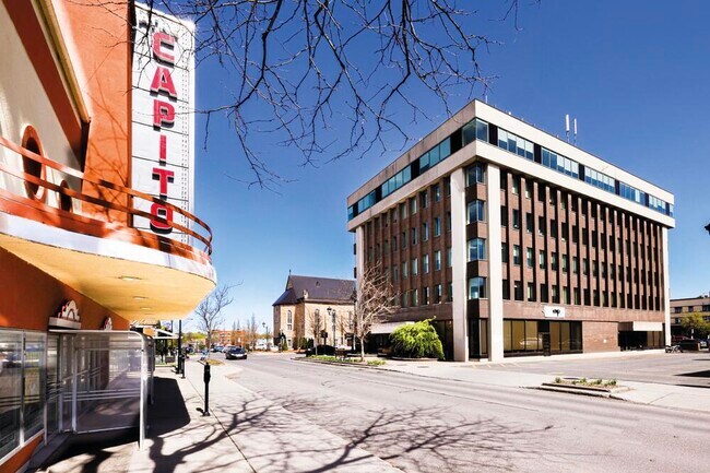 More details for 150 Rue Marchand, Drummondville, QC - Office for Lease