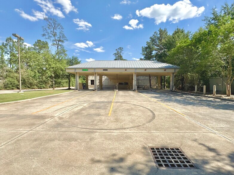 1430 Research Forest Dr, Shenandoah, TX à vendre - Photo du bâtiment - Image 3 de 23