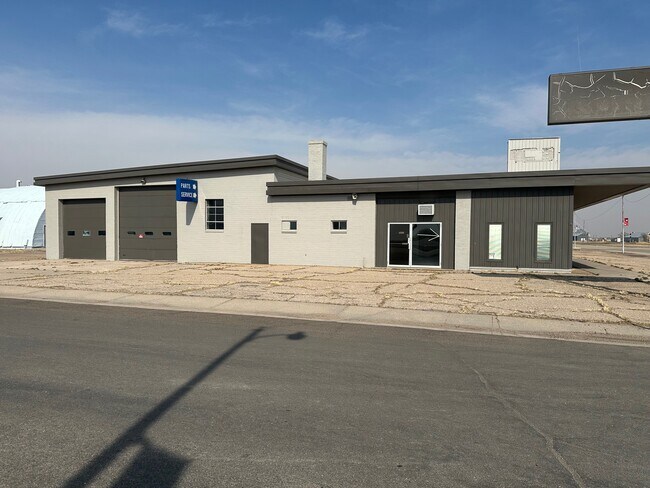 Plus de détails pour 622 W 1st St, Julesburg, CO - Commerce de détail à vendre