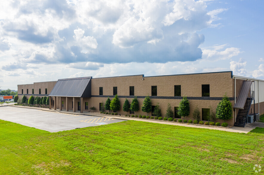 6960 Eastgate Blvd, Lebanon, TN for sale - Building Photo - Image 1 of 1