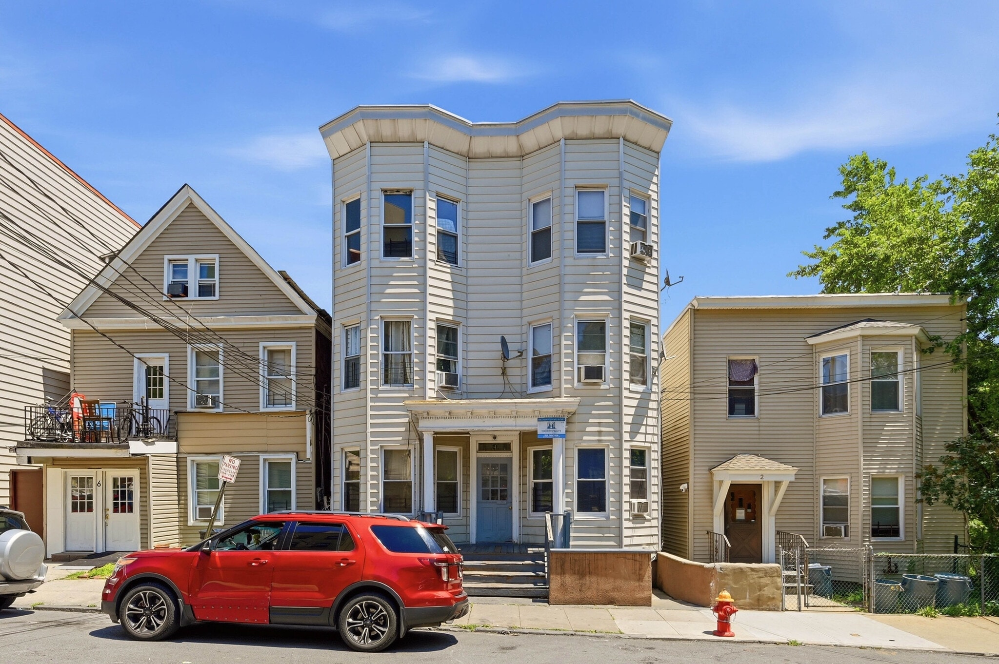 4 Convent Ave, Yonkers, NY à vendre Photo du bâtiment- Image 1 de 56