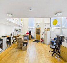 1 Meadowbank Ave, Edinburgh à louer Photo intérieure- Image 2 de 4