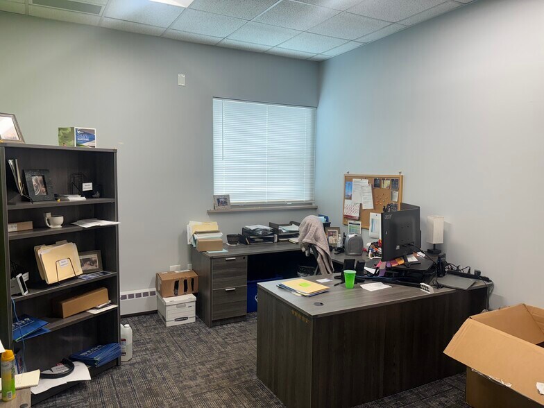 360 Highland Rd E, Macedonia, OH à louer - Photo intérieure - Image 3 de 33