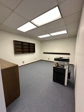 1331 Plum St, Lincoln, NE for lease Interior Photo- Image 2 of 19