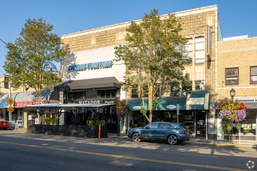 4546 California Ave SW, Seattle, WA for lease - Primary Photo - Image 1 of 4