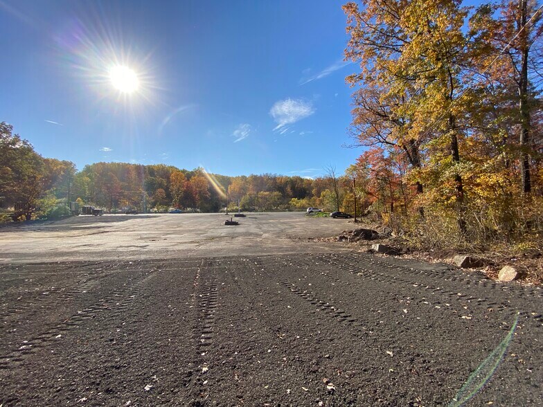 1485 N West End Blvd, Quakertown, PA à vendre - Photo du bâtiment - Image 3 de 3